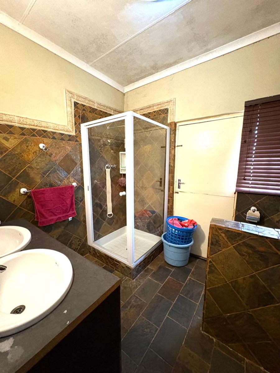 4 Bedroom Property for Sale in Riebeeckstad Free State